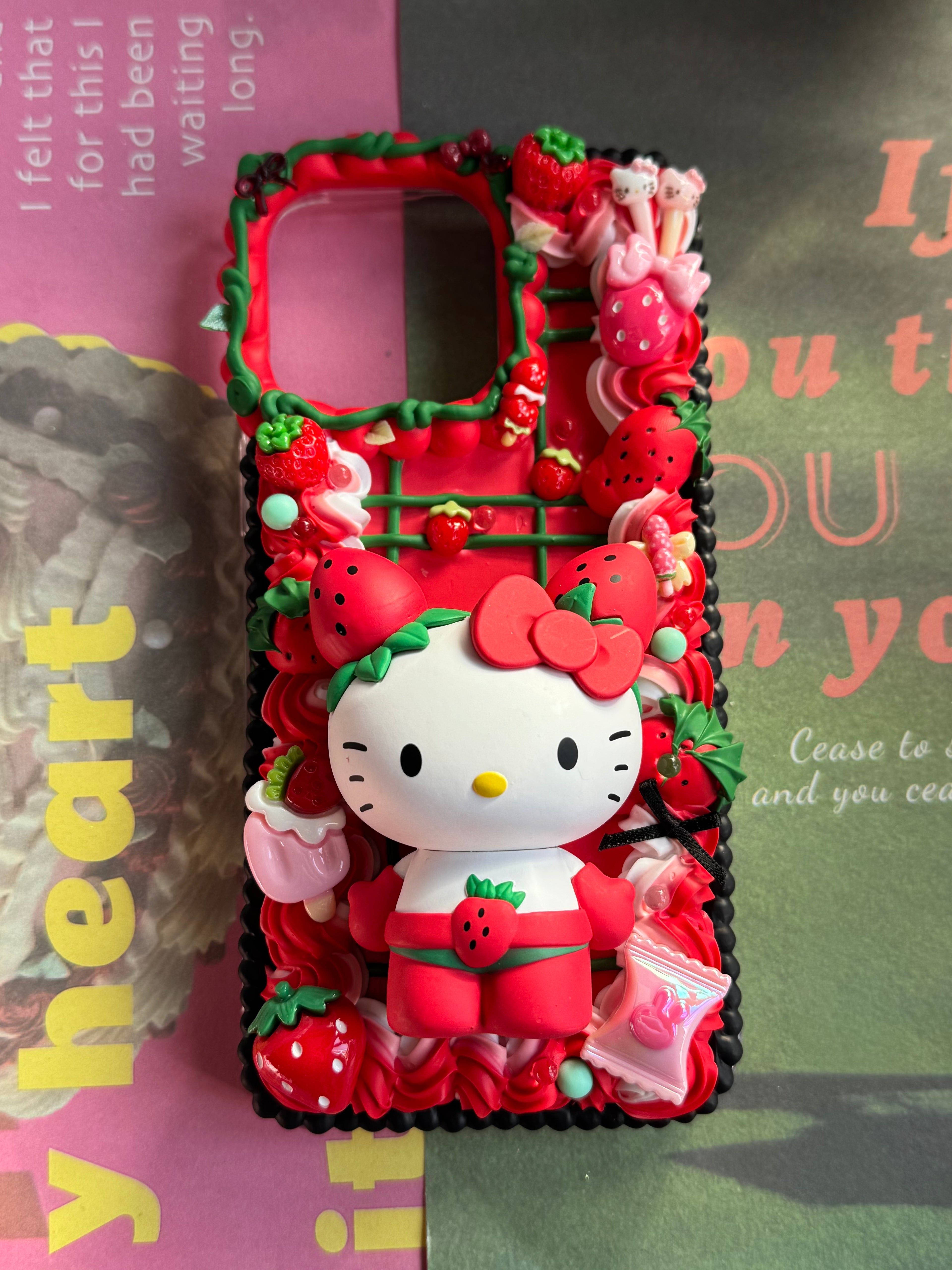 Sanrio Family (Figures) DIY Cream Glue Handmade Phone Case