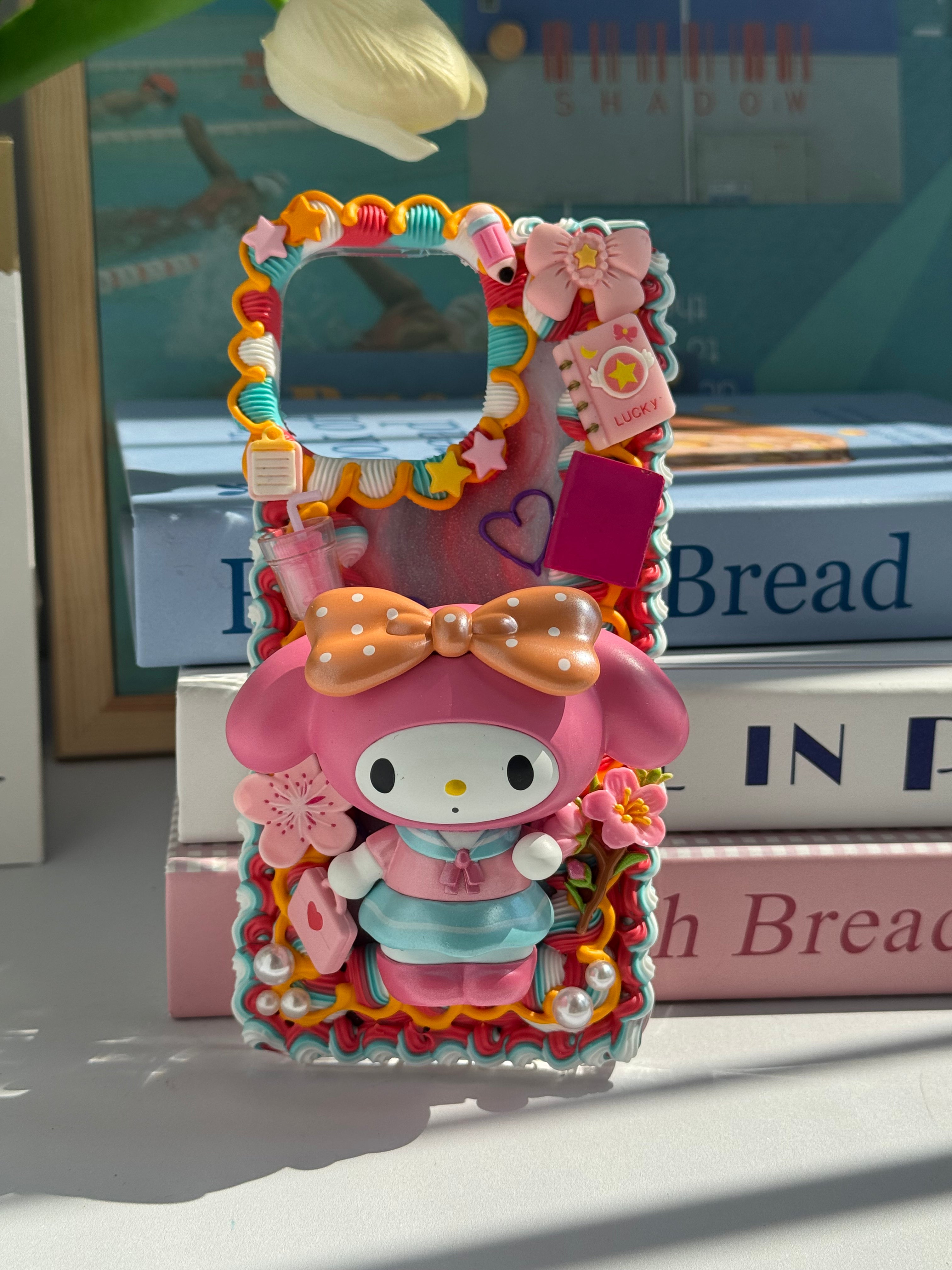 Sanrio Family (Figures) DIY Cream Glue Handmade Phone Case