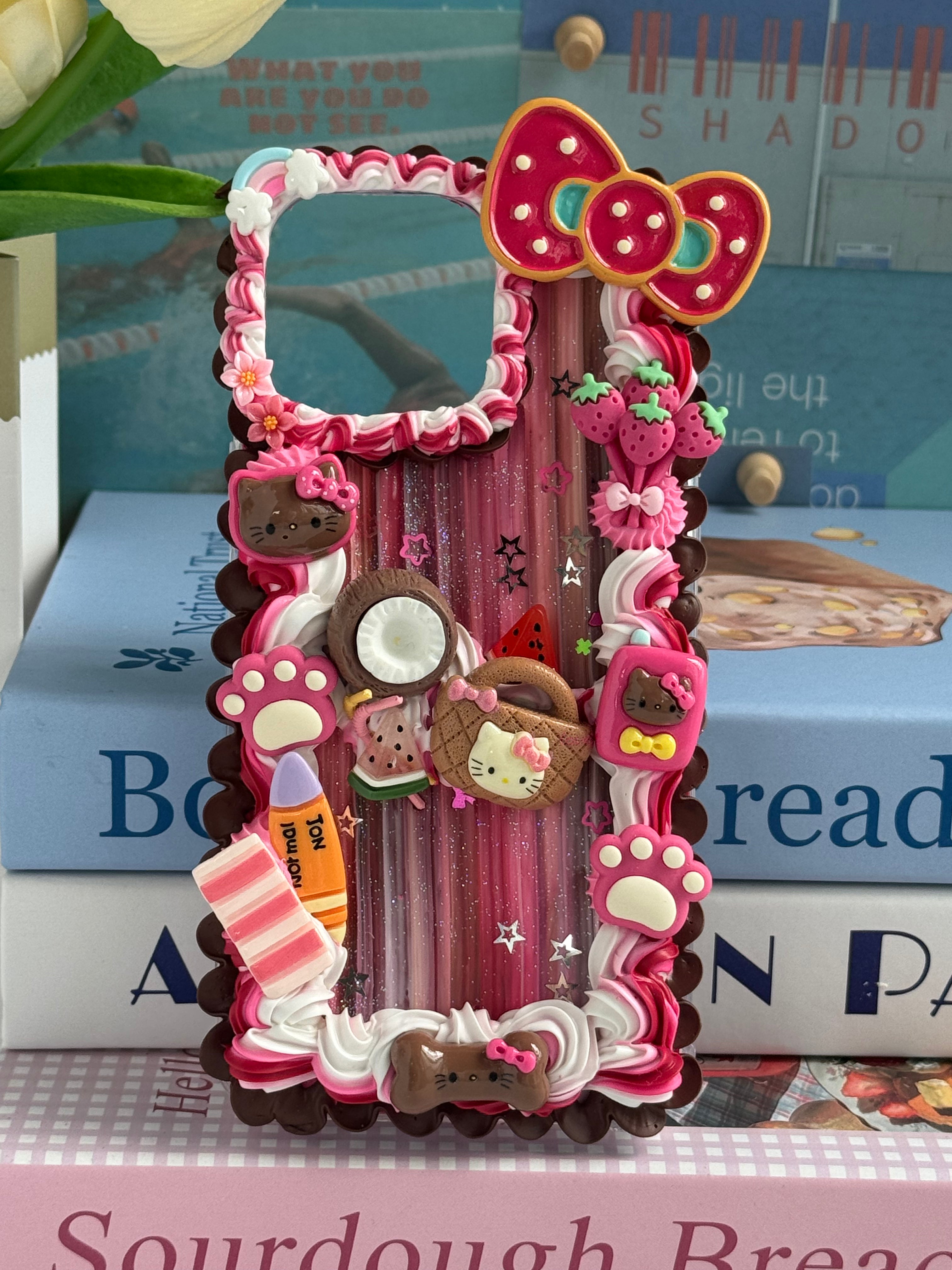 Sanrio Family (Charms) DIY Cream Glue Handmade Phone Case