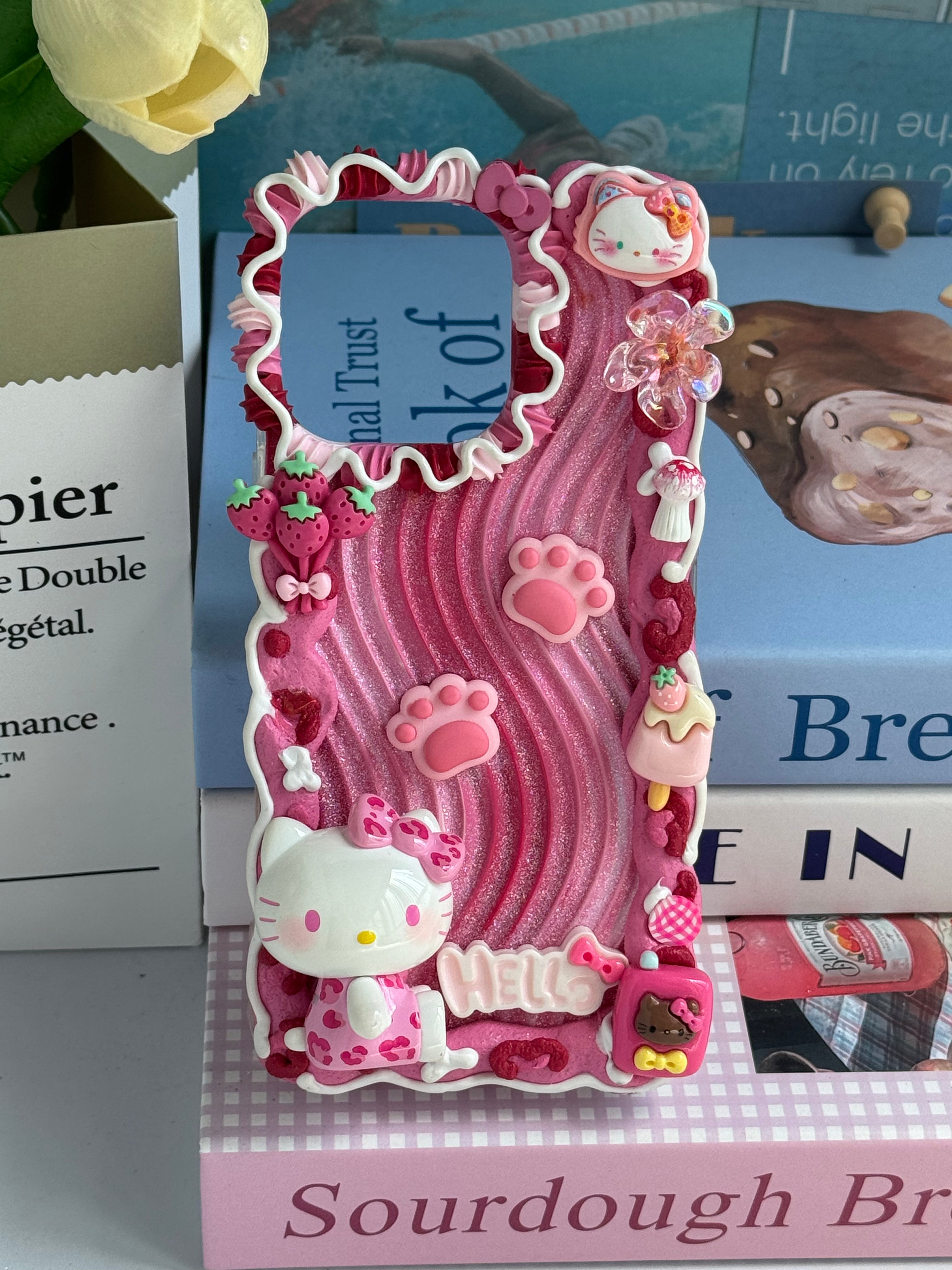 Sanrio Family (Charms) DIY Cream Glue Handmade Phone Case