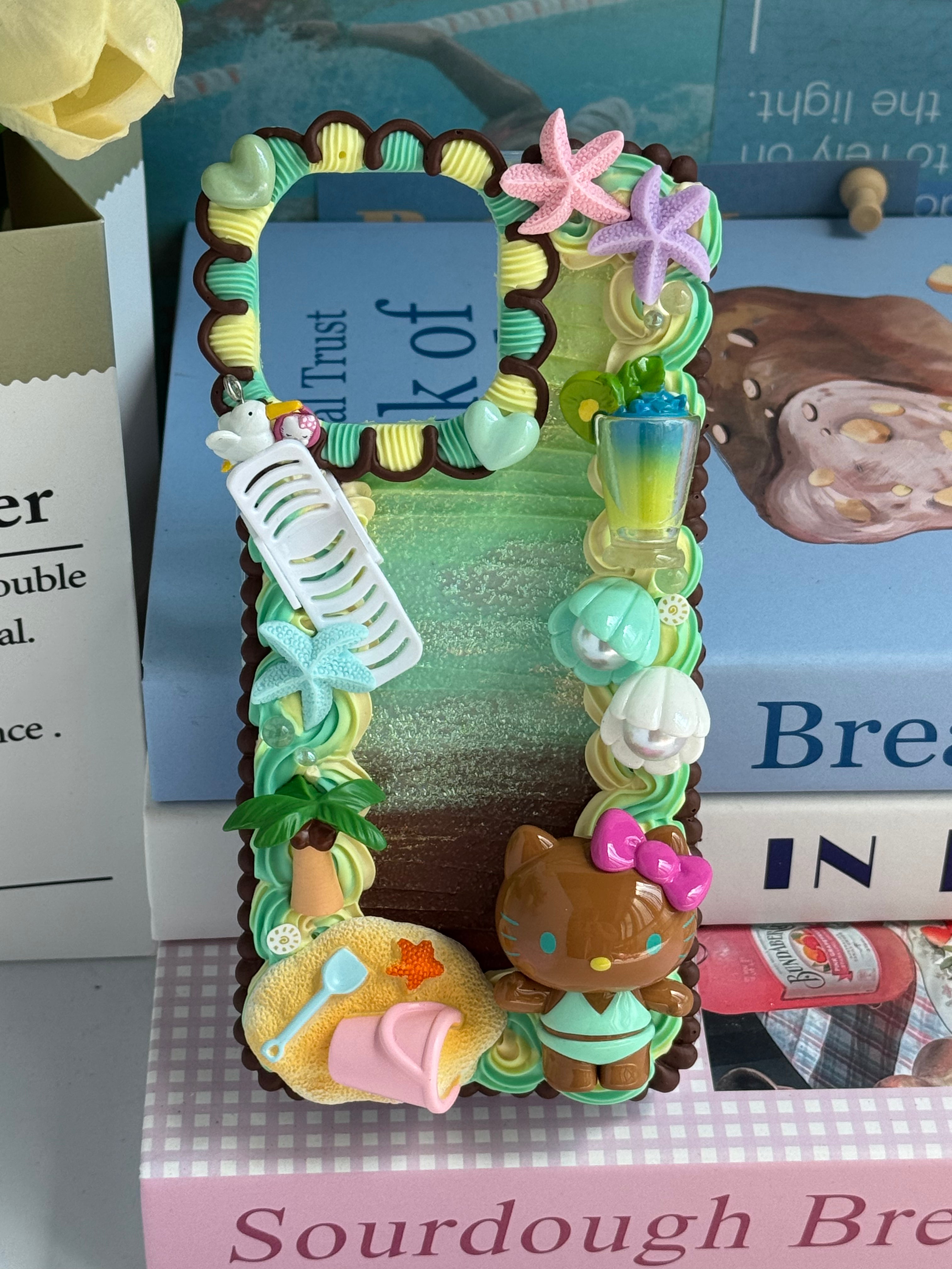 Sanrio Family (Charms) DIY Cream Glue Handmade Phone Case