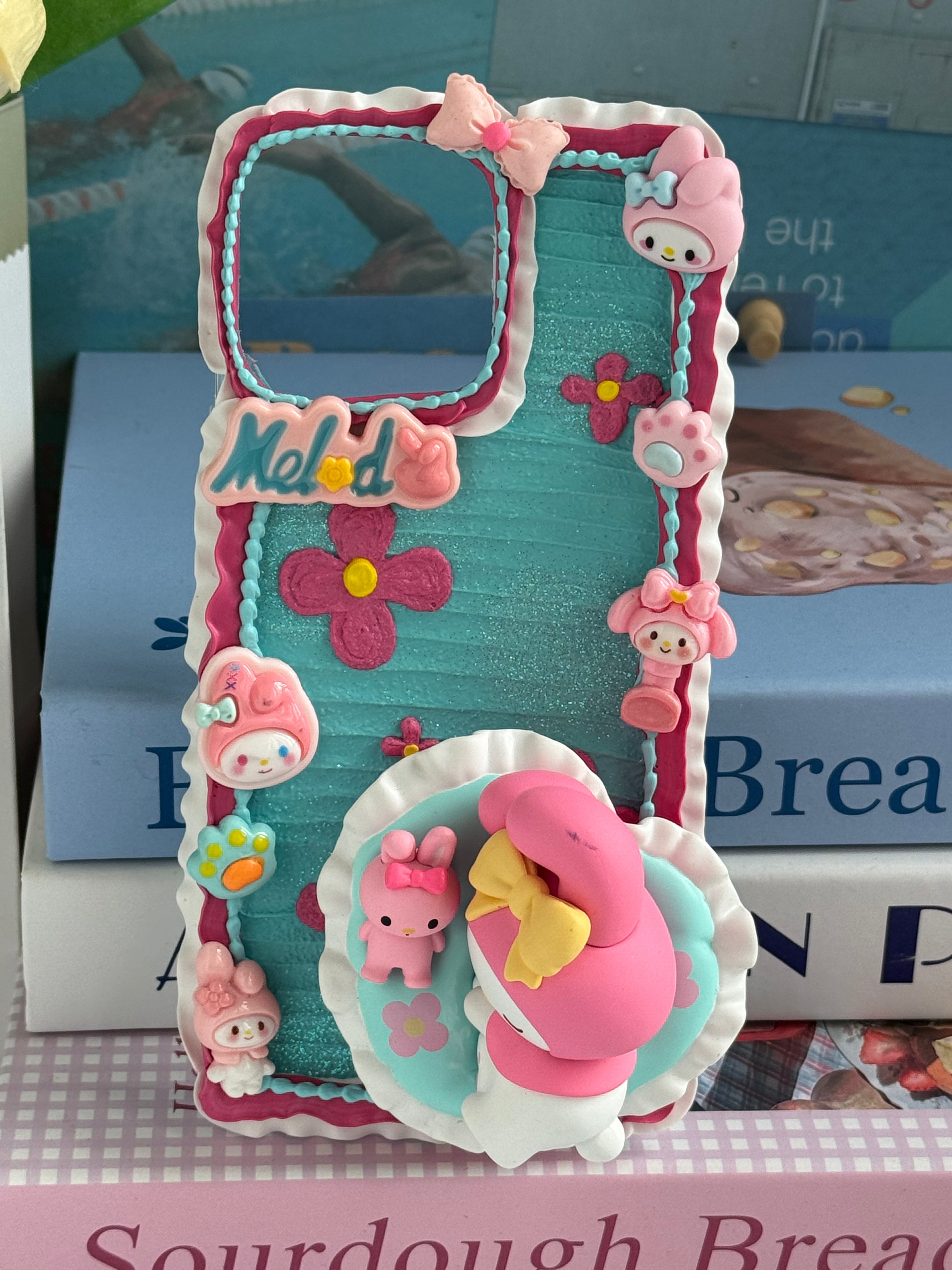 Sanrio Family (Figures) DIY Cream Glue Handmade Phone Case