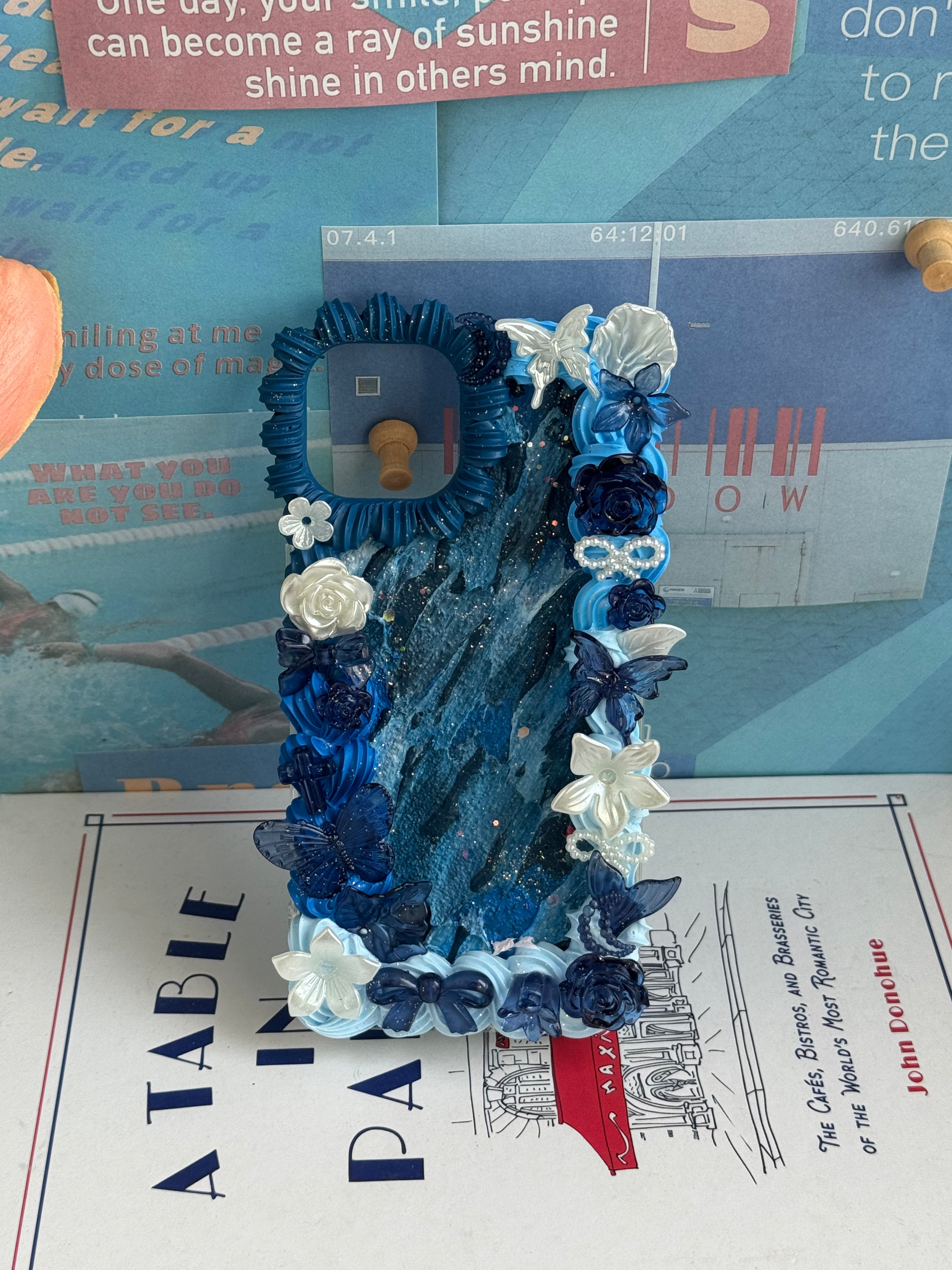 No big doll case (Flowers) DIY Cream Glue Handmade Phone Case