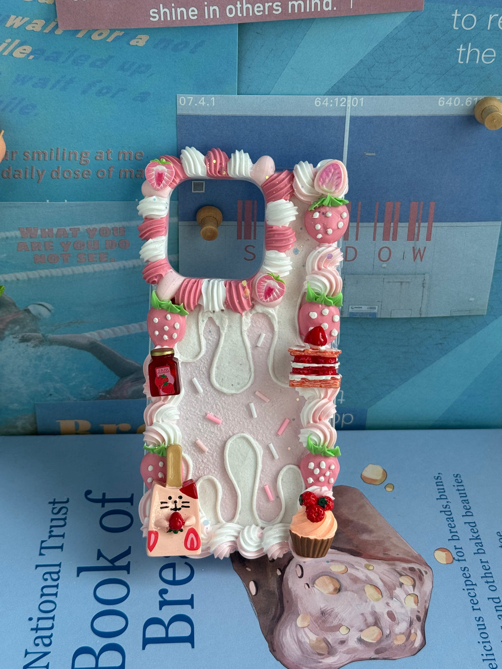 No big doll case (Flowers) DIY Cream Glue Handmade Phone Case
