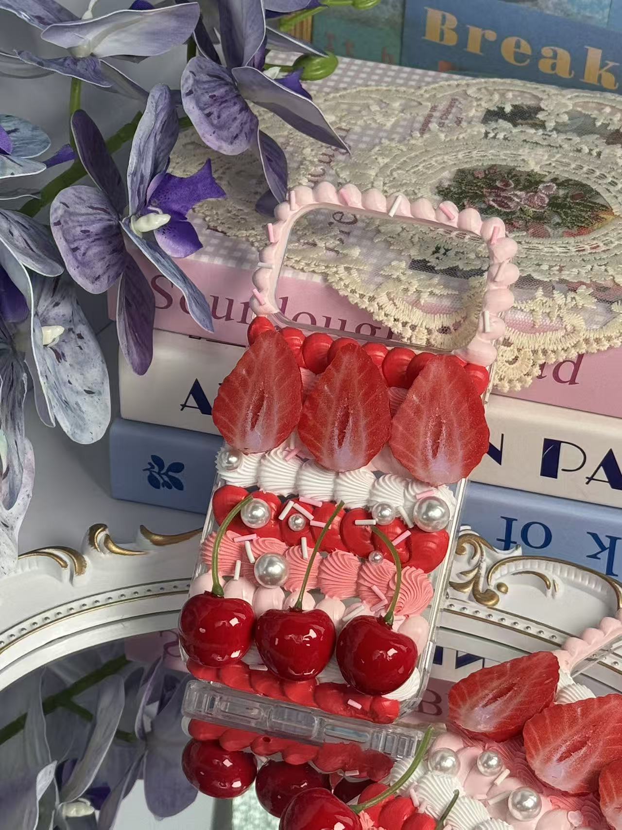 Strawberries & Cherries KIT Cream Glue Case for DIY